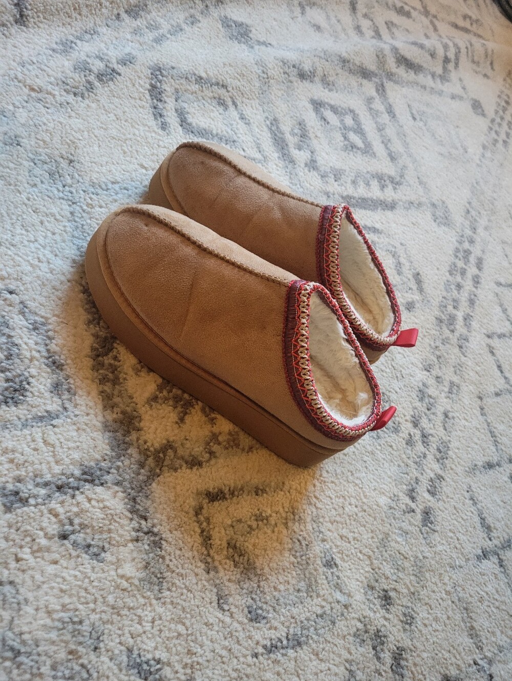 Platform Slippers - Picture 2 of 4